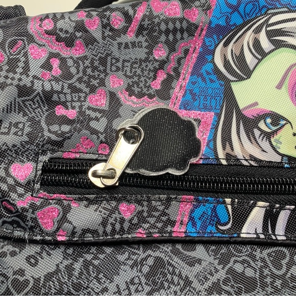 Monster High Girls Black Sparkly
Crossbody Shoulder Bag Purse/W
Pockets New - Picture 3 of 9